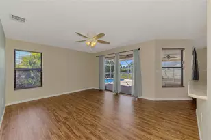 7805 38th Ct E, Sarasota, FL 34243 - Photo 21