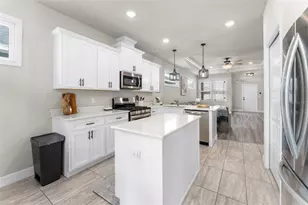 24586 SW 17th Pl, Newberry, FL 32669 - Photo 9
