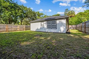 415 NW 10th St, Gainesville, FL 32601 - Photo 23