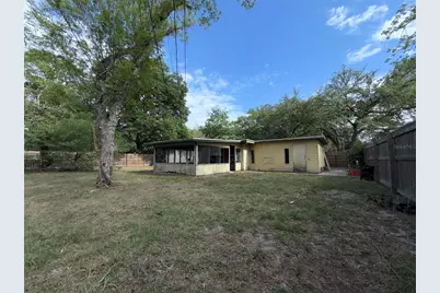 1610 NE 19th Place, Gainesville, FL 32609 - Photo 15