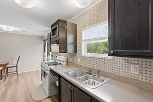 9430 NE 76 St, Bronson, FL 32621 - Photo 11