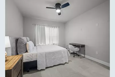 4700 SW Archer Road #2, Gainesville, FL 32608 - Photo 9