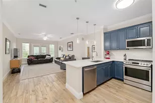 1185 SW 9th Rd, Gainesville, FL 32601 - Photo 5