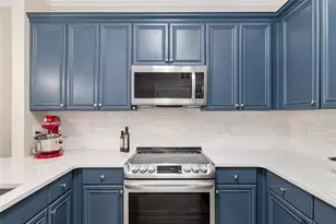 1185 SW 9th Rd, Gainesville, FL 32601 - Photo 17