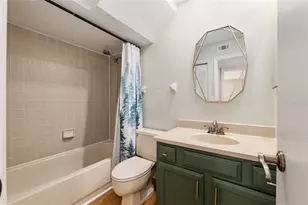 2738 NW 39th Dr, Gainesville, FL 32606 - Photo 13