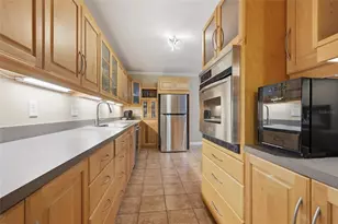 1719 NW 23rd Ave, Gainesville, FL 32605 - Photo 13