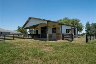 23053 NW 142nd Ave, High Springs, FL 32643 - Photo 29