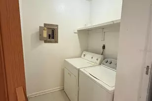 615 SW 11th Ln, Gainesville, FL 32601 - Photo 11
