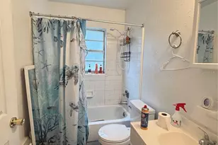 615 SW 11th Ln, Gainesville, FL 32601 - Photo 3