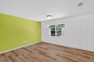 1302 NE 14th Ter, Gainesville, FL 32601 - Photo 5