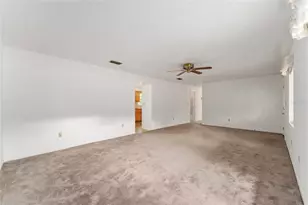 415 SE Adams St, High Springs, FL 32643 - Photo 9