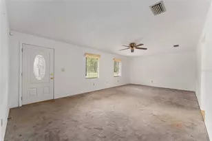 415 SE Adams St, High Springs, FL 32643 - Photo 7
