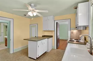 616 NE 7th St, Gainesville, FL 32601 - Photo 15