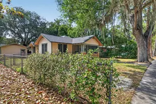 616 NE 7th St, Gainesville, FL 32601 - Photo 27
