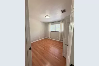 [Address not provided], Gainesville, FL 32601 - Photo 13