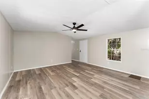 102 Tree Farm Rd, Hawthorne, FL 32640 - Photo 9