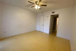 1700 SW 16th Ct, Gainesville, FL 32608 - Photo 15