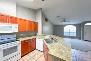 2240 SW 41st Ln, Gainesville, FL 32608 - Photo 5