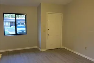 7019 SW 21st Ln, Gainesville, FL 32607 - Photo 5
