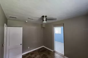 1014 NE 10th Pl, Gainesville, FL 32601 - Photo 39
