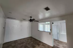 1014 NE 10th Pl, Gainesville, FL 32601 - Photo 17