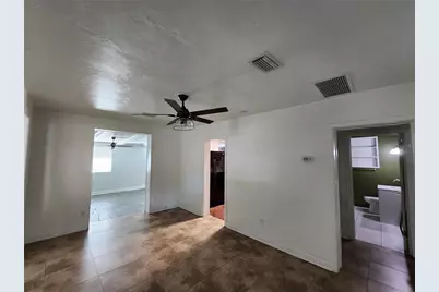 1014 NE 10th Place, Gainesville, FL 32601 - Photo 19