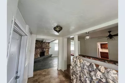 1014 NE 10th Place, Gainesville, FL 32601 - Photo 9
