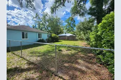1014 NE 10th Place, Gainesville, FL 32601 - Photo 5