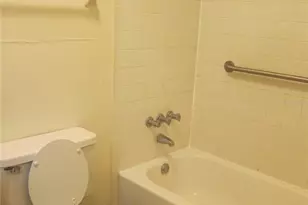 7012 SW 6th Pl, Gainesville, FL 32607 - Photo 7