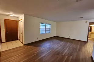 1209 SW 80th Dr, Gainesville, FL 32607 - Photo 3