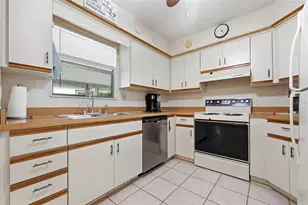 9028 NW 37th Cir, Gainesville, FL 32653 - Photo 15