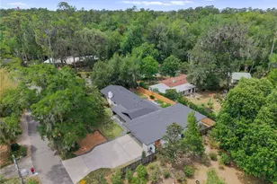 2002 NW 11th Rd, Gainesville, FL 32605 - Photo 7