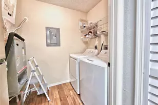 3705 SW 27th St, Gainesville, FL 32608 - Photo 15