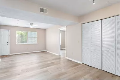 2360 SW Archer Road #607, Gainesville, FL 32608 - Photo 5