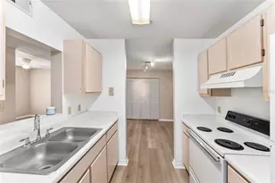 2360 SW Archer Rd, Gainesville, FL 32608 - Photo 9