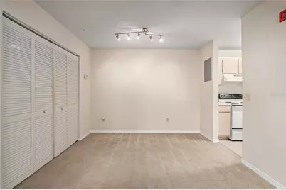 2360 SW Archer Road #607, Gainesville, FL 32608 - Photo 11