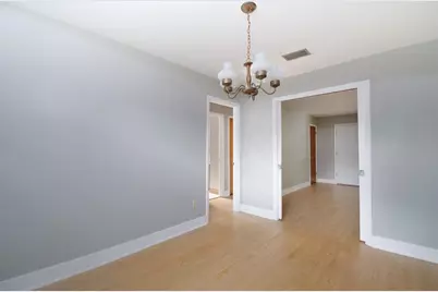 703 NE 6th Place, Gainesville, FL 32601 - Photo 15