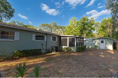 703 NE 6th Place, Gainesville, FL 32601 - Photo 15