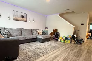8139 Vining St, Jacksonville, FL 32210 - Photo 3