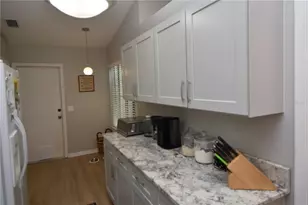 4941 SW 10th Ln, Gainesville, FL 32607 - Photo 13