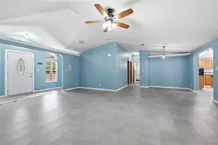9528 NW 235th Terrace, Alachua, FL 32615 - Photo 5