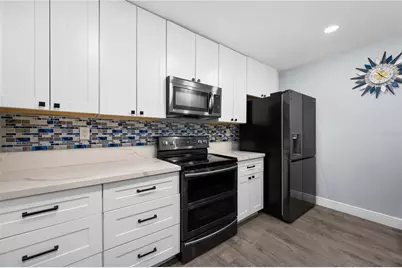 2818 SW 14th Drive #107, Gainesville, FL 32608 - Photo 17