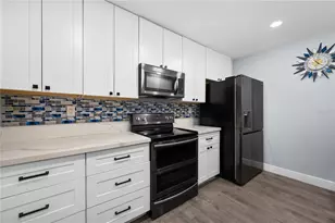 2818 SW 14th Dr, Gainesville, FL 32608 - Photo 17