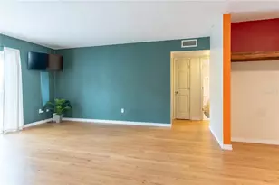 507 NW 39th Rd, Gainesville, FL 32607 - Photo 3