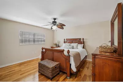 6100 Gulfport Boulevard S #402, Gulfport, FL 33707 - Photo 11