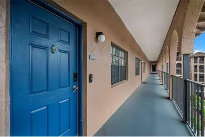 6100 Gulfport Boulevard S #402, Gulfport, FL 33707 - Photo 3