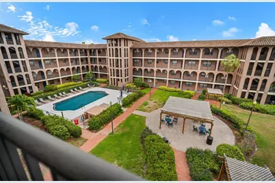 6100 Gulfport Boulevard S #402, Gulfport, FL 33707 - Photo 1