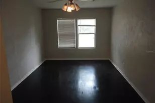 1334 NE 1st Ave, Gainesville, FL 32641 - Photo 9