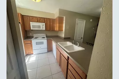 2202 SW 39th Drive, Gainesville, FL 32607 - Photo 3