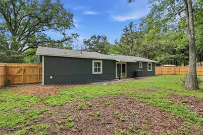 2264 NW 36th Avenue, Gainesville, FL 32605 - Photo 25